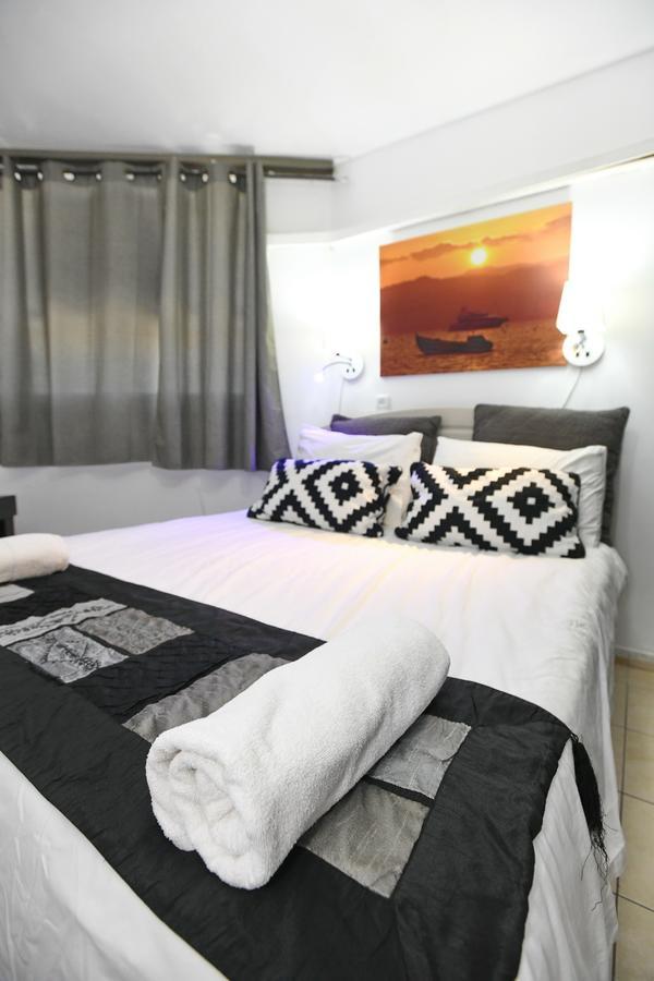 Avi'S Suites Eilat Exterior photo
