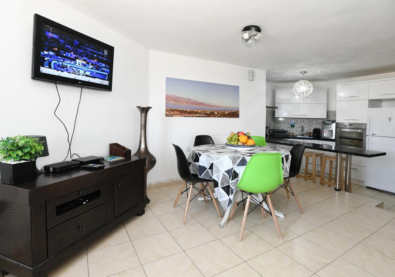 Avi'S Suites Eilat Exterior photo